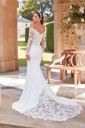 44327_FB_Sincerity-Bridal-800x1200